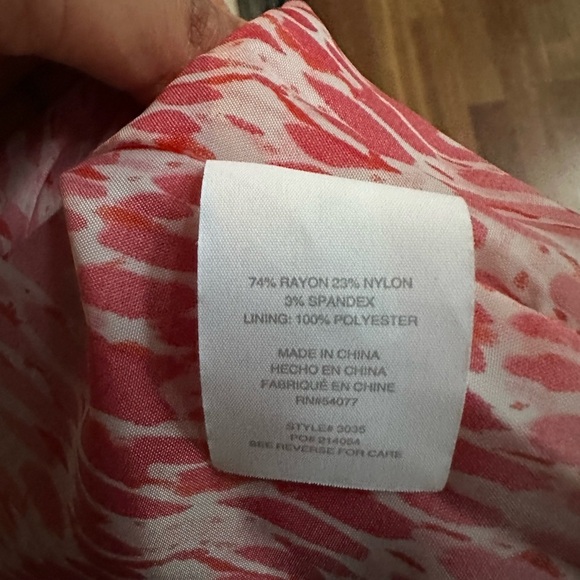 Cabi Red Beau Bow Business Blazer with Gold Button Size: 6 - Picture 9 of 15